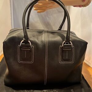 Tods boxy square vintage , new , exquisite heirloom handles black leather bag